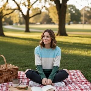 L.L. Bean Light Blue Knit Sweater Size extra Small